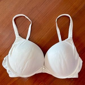 Victoria's Secret Bra 36D in Cream Beige
